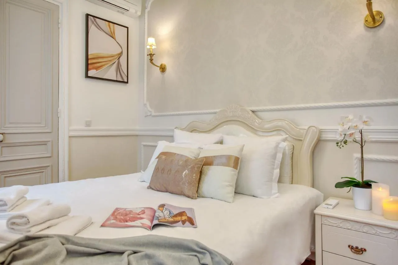 Apartmán Galeries Lafayette - 7 Bedrooms - Lift - Aircon